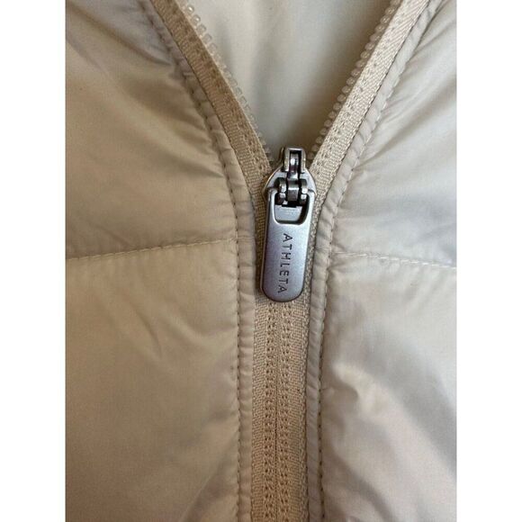 Athleta Aire Puffer Jacket in Color Bone Women's Plus 2X - Picture 6 of 10